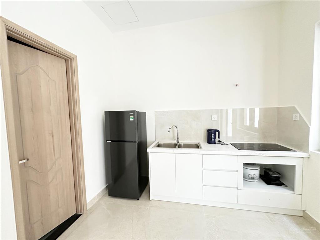 Cho thuê phân khu san hô nhà 2 tầng mới tinh, không khí mát mẻ, gần vincom