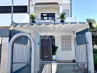 Bán gấp căn nhà 2 lầu mặt tiền kinh doanh ở bửu blong cách trung tâm biên hoà 8p di chuyển xe máy.
