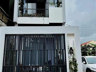 Cần bán nhà 1 trệt 1 lầu ngay trạm thu phí bửu long sổ riêng ,thổ cư chỉ 1ty900 nhận nhà .