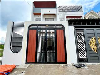 Nhà gần big c tân phong biên hoà sổ hồng riêng thổ cư đường nhựa 8m oto .giá chỉ 2 ty