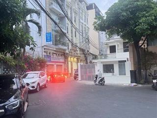 Bán tòa nhà 7 tầng,nguyễn văn trỗi, đang cho thuê dòng tiền 1,6 tỷ/năm, giá chỉ 29 tỷ, thương lượng