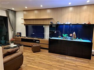 Chính chủ cho thuê căn 3 ngủ, bên chung cư goldmark cần cho thuê. giá siêu hấp dẫn ạ