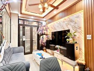 Lô góc 2 thoáng, mặt ngõ nông, thông. kd sầm uất. full nt xịn, sân vườn bể cá. 30m2 giá 7,8tỷ có tl