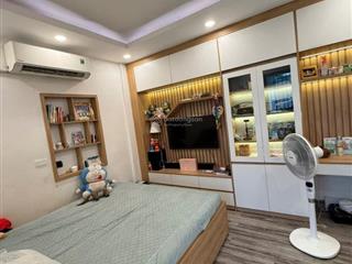 Ngõ thông 8m ra phố, nhà đẹp full nt, tk hiện đại. dt 30m 5t mt 4,5m giá 6,5 tỷ