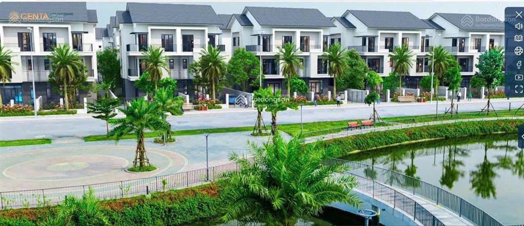 Duy nhất một căn bt song lập 12,2ti 3 tầng 180m2 hướng nam cách trung tâm hà nội 12km