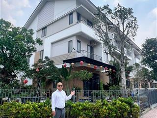 Bán shophouse hướng nam 3 tầng centa rvs 120m2 giá 7,85 ty rẻ nhất thị trường