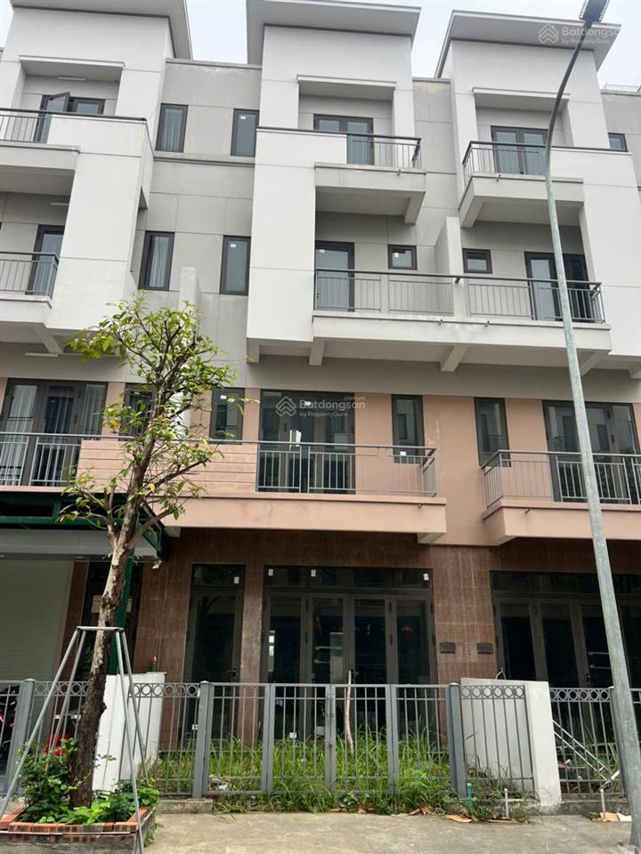 Bán shophouse sh2 4tầng dt75m2 centadiamond giá 6,12tỉ thấp nhất thị trường ,liền kế 7 tòa chung cư