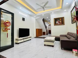 Bán nhà phố bồ đềlong biêndt 80m2*5 tầngthang máygarasát phốgần bv tâm anhngõ thông