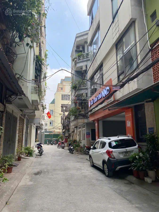Siêu hiếm, nguyễn văn huyên cầu giấy. lô góc, ô tô tránh, kd. 40m, 4 tầng, mt 6.2m, 16.2 tỷ