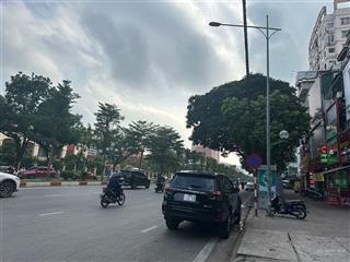 Mặt đường  hoàng quốc việt  cầu giấy. ví trí vàng, 4 tỷ/ năm. 117m  6 tầng  mt 11.3m  77 tỷ