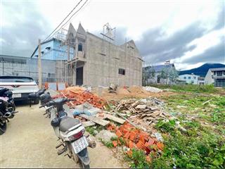 1,9 tỷ đất ngay trung tâm sổ riêng xây dựng ô tô tận đất, giá cực tốt xung quanh đầy đủ tiện ích