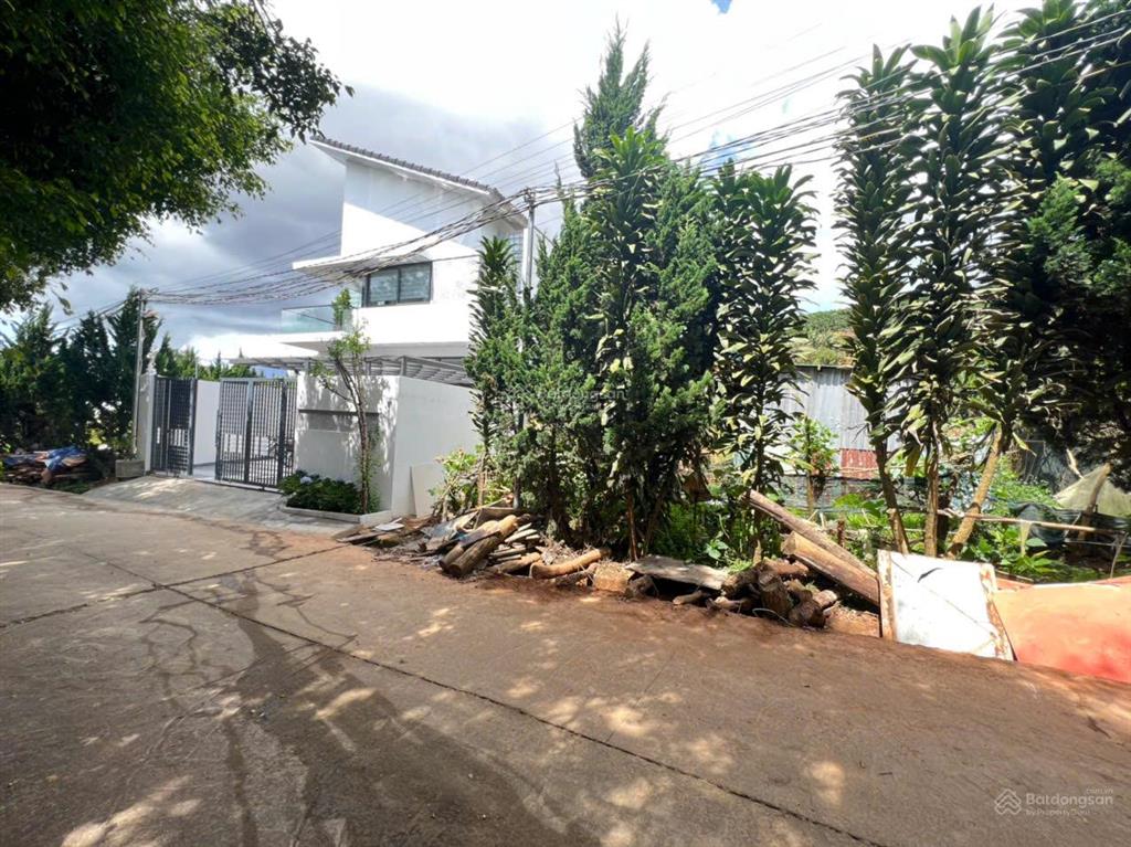 Đất sổ riêng xây dựng 3,5 tỷ đường ô tô tận đất khu biệt thự đẹp cần bán gấp rẻ nhất khu