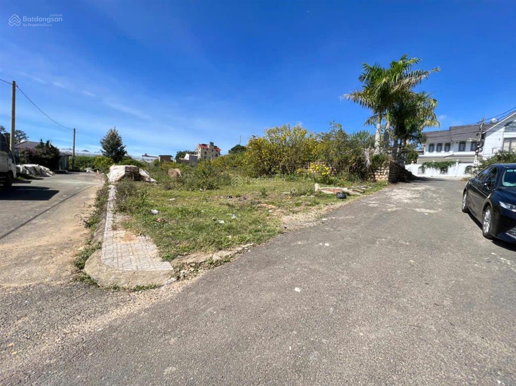 Bán lô góc 2 mặt tiền đa phú vị trí đẹp giá cực tốt chỉ 6,6 tỷ thương lượng