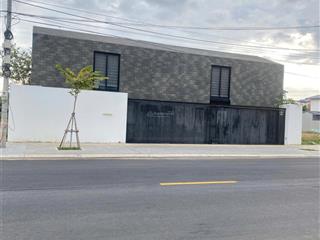 Bán villa nghỉ dưỡng, biệt thự ngay trung tâm tp. bà rịa vị trí đắc địa, đường lê đại hành