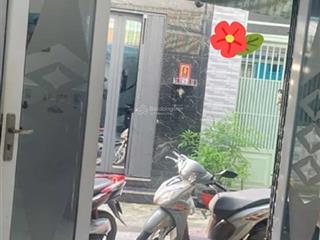 Ttq8 tạ quang bửu p4  hẻm thông thoáng  35m2  5tầng nhà đẹp ( nở hậu) shr vuông vức  nhĩn 6 tỷ.