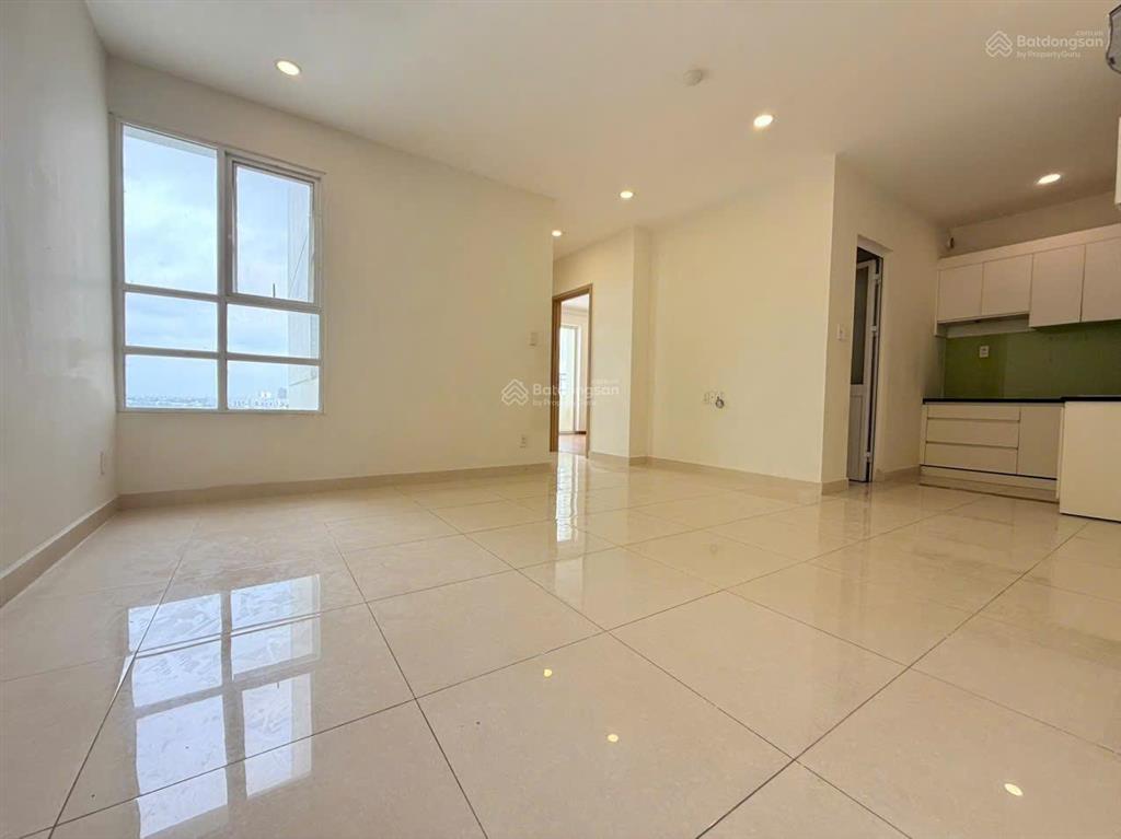 Giá thật không ảo dt 62m2 2pn 2wc tặng ít nội thất giá 2,19 tỷ (view thoáng, tầng trung)