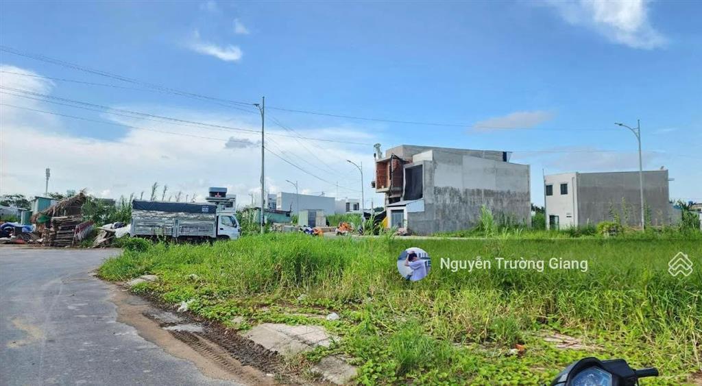 Định cư nước ngoài bán nhanh đất 780tr mt nguyễn an ninh,khu phố 3,cần giuộc, long an, dt 120m2 shr