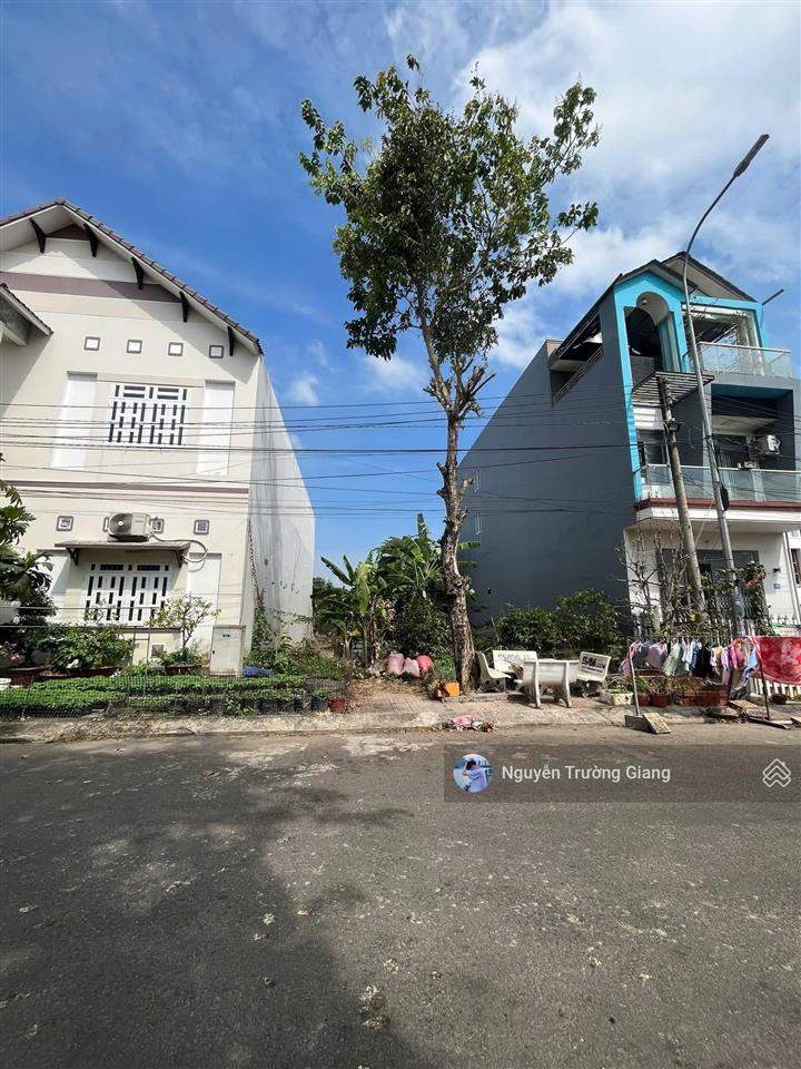 Sang gấp lô đất mt 120m2 đ. lê văn nghề, gần ubnd xã mỹ phong, mỹ tho, tiền giang. giá 500tr. shr.