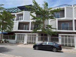 Bán lk căn xẻ khe 72m2 đường 13m tại kđt nam 32 thị trấn trạm trôi  đã nhận nhà