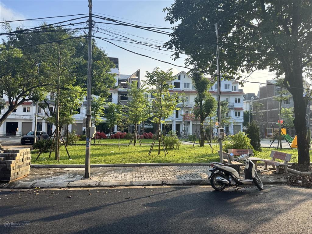 Shophuose mặt đường hqv kéo dài kđt cienco5  giá tốt 16,x tỷ