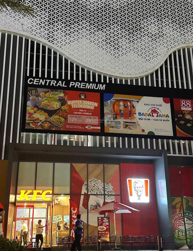 Bán officetel central premium quận 8 diện tích 31m full nội thất đang cho thuê 8tr. chỉ 2050 t