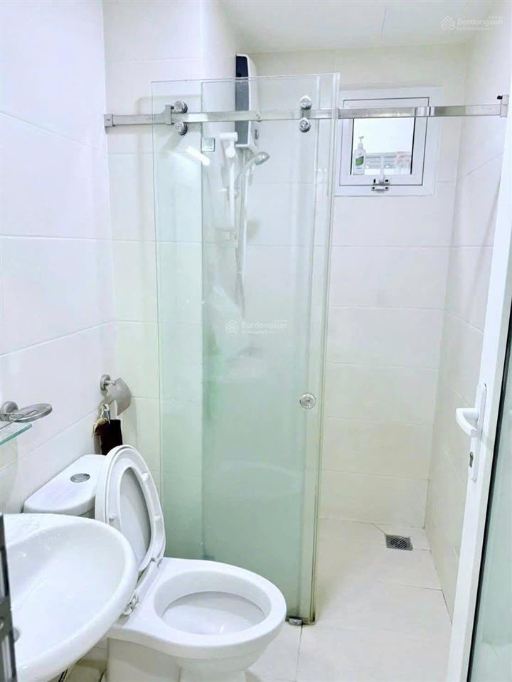 Cho thuê căn moonlight baulevard.510 kính duong vương. 2pn chỉ 10tr.