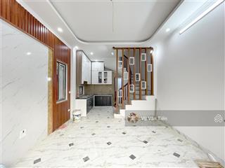 Bán nhà di trạch, hoài đức, 30m2, 5 tầng, ô tô đỗ cách 5m
