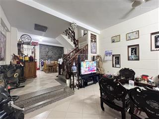 Bán nhà đông dư  ô tô tránh  nhà dân xây  ở ngay full nội thất  sẵn về ở.