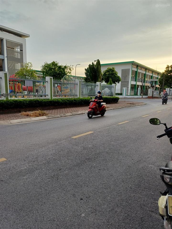 Bán đất lệ chi gia lâm 2 thoáng dân thân thiện hiếm an ninh cực tốt ở sướng 2,2 tỷ.