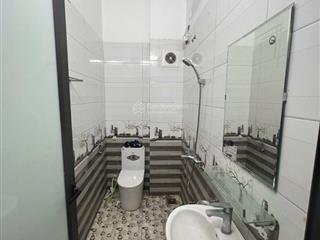 Căn nhà duy nhất tại đa tốn  gia lâm  ô tô 7 chỗ đỗ cửa nhà  dân xây chắc chắn  dân thân thiện.