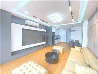 Cổng trường chuyên nguyễn huệ hà đông. nhà 33.8m 5 tầng nhỉnh 6 tỷ
