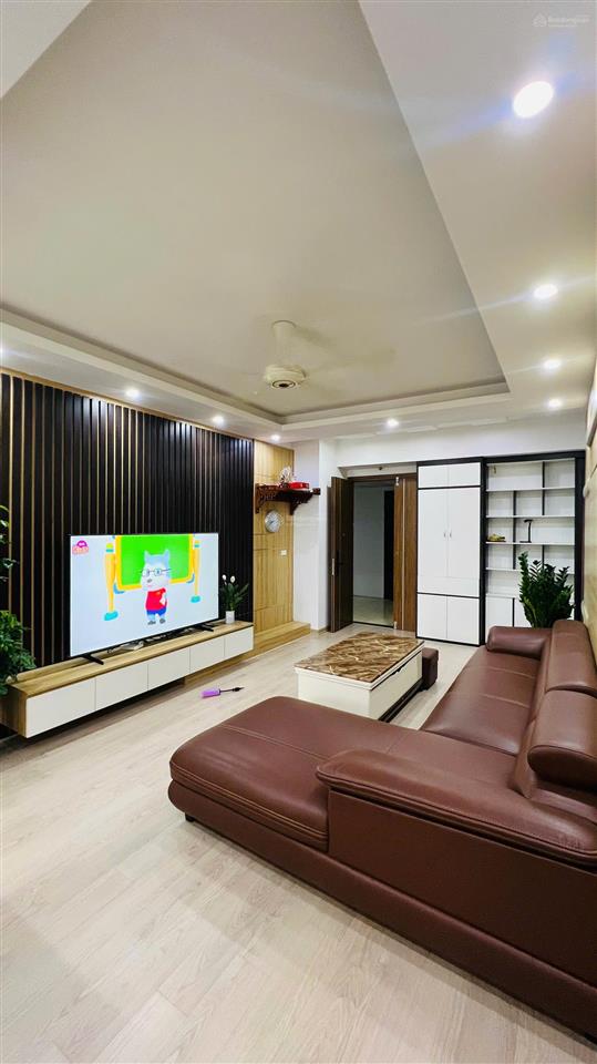 Bán căn hộ cc 97.4m2(3ngủ, 2wc)full nội thất mới, sẵn sổ giá 6.7 tỷ tại sapphire palace, thanh xuân