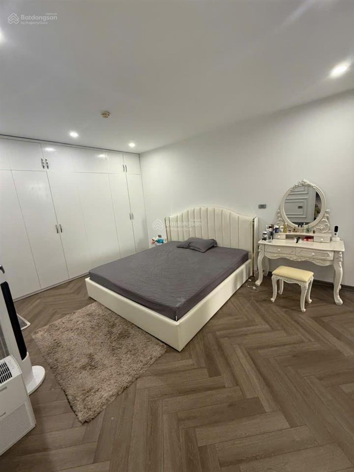 Bán ch tây hà tower  tố hữu, 7,9 tỷ, 125m2 (3 ngủ) căn góc, sẵn sổ, full nội thất