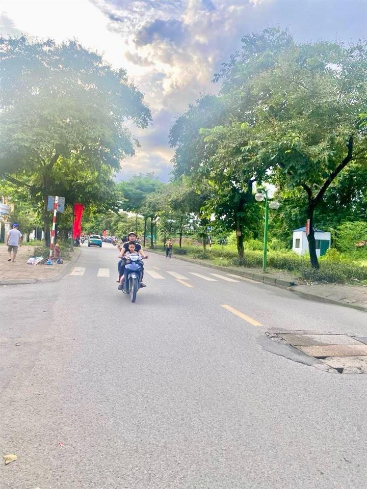 Bán đất  lô góc ô tô tránh kim giang 100m2 bán đất tặng nhà vị trí đắc địa trung tâm  giá 31 tỷ