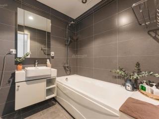 Chuyển công tác bán nhanh 2pn 74m2 tầng 15 hướng mát. full nội thất cao cấp. giá cắt lỗ sâu 260tr