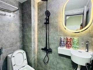 Bán nr hàng chiếu, 8,4 tỷ, 80m2, 3pn, 2wc, siêu đẹp