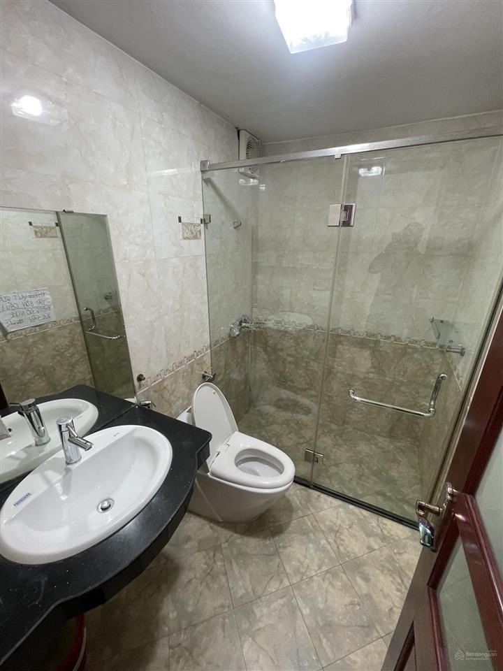 Bán nhà mặt phố bạch mai 8 tầng thang máy  đang cho thuê 100tr/tháng  nhà đẹp ở ngay