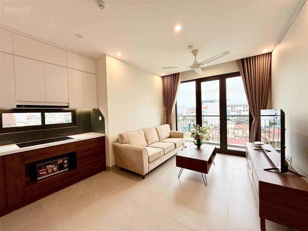 Bán nhà mặt phố tràng tiền  phường tràng tiền  gần nhà hát lớn  hồ gương  nhà đẹp ở ngay