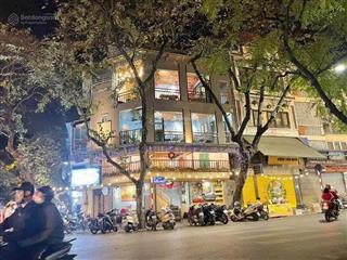 Cho thuê nhà mặt phố phan đình phùng, dt 140m2 x 3t, mt lô góc 15m  nhận diện cực đỉnh.