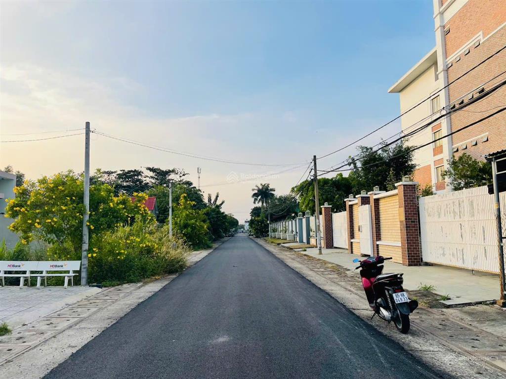 Đất rẻ củ chi diện tích 140m2  shr