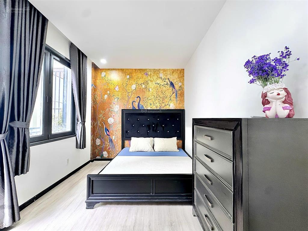 Studio ban công đầy đủ nội thất ở ngã tư bảy hiền