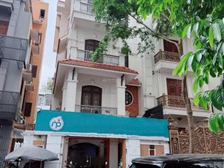 Chính chủ cho thuê nhà biệt thự lô góc. địa chỉ hoàng ngân  trung hoà  cầu giấy