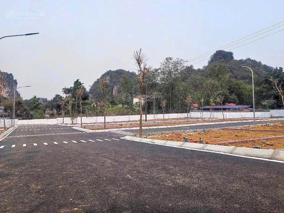 Bán đất nền lộc khương mặt tiền đường nhựa 5m hòa tiến giá 890tr / lô