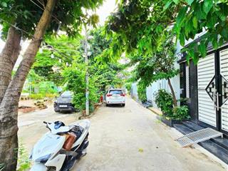 Hiếm có. 3 lầu, đường 2 xe tải tránh, btđ q2 cũ, 7,3 tỷ tl