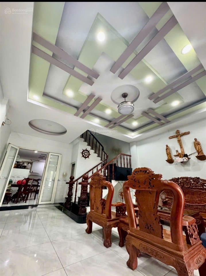 Nhà 4 tầng 96m2 kề bên q2, đường xe tải tránh, 8,8 tỷ tl