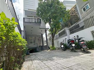 Toà nhà góc 2 mặt tiền lê văn thịnh q2 kết cấu 1 hầm 6 tầng 180m giá 22,5 tỷ còn tl