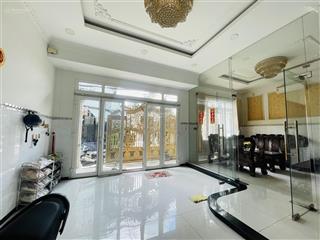 Biệt thự lê văn quới bình tân dt 8,1x11m giá 11 tỷ. gara xe hơi  hẻm xe tải thông