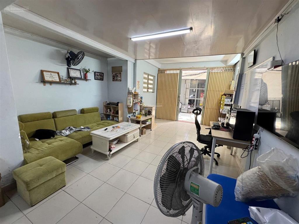 Bán nhà bà hạt quận 10 dt 4,5x10m giá 7,2 tỷ.