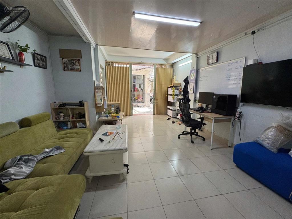 Bán nhà bà hạt quận 10 dt 4,5x10m giá 7,2 tỷ.