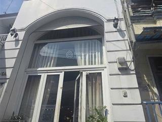 Quận 1 nhà 4 tầng hẻm 4m dt 4x11m giá 11,7 tỷ .cách mặt tiền hai căn.